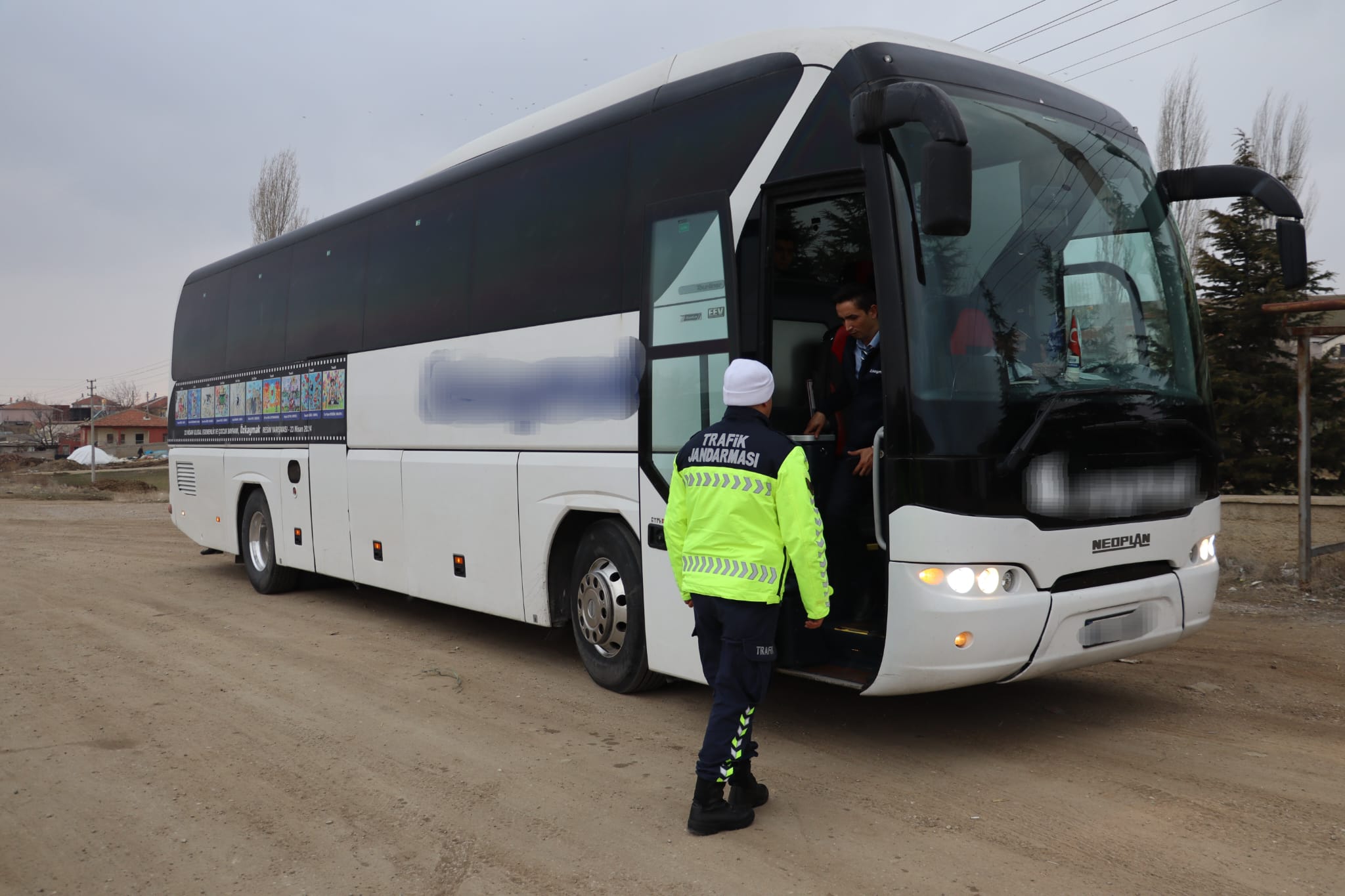 Aksaray'da Jandarma'dan Şehirlerarası Otobüs Denetimleri Artıyor